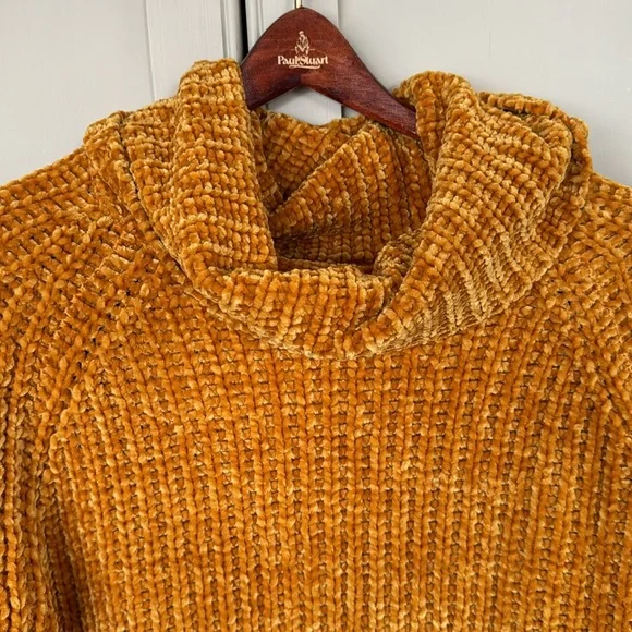 Urban heritage turtleneck - Picture 2 of 3